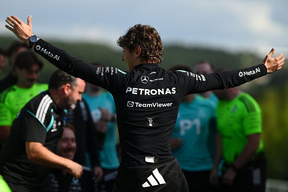 Kimi Antonelli victorioso en Spa
