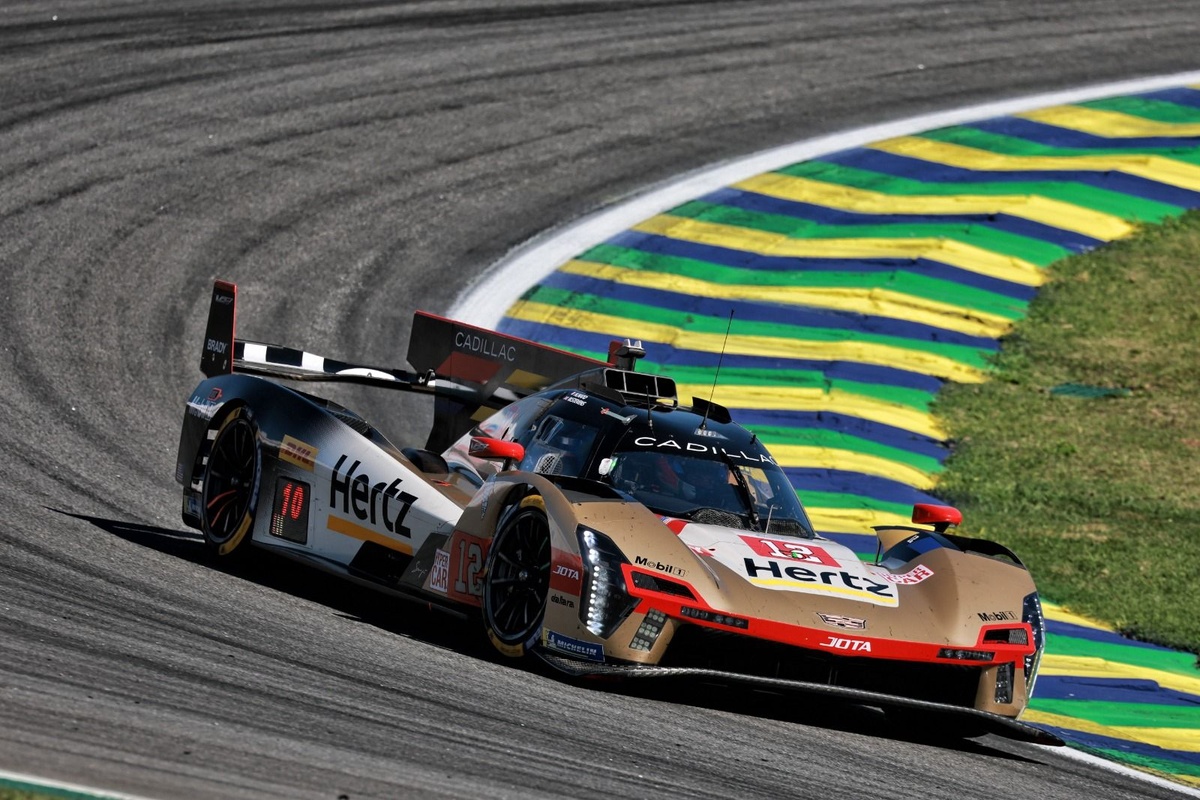 Pilotos en la pista de 6 Heures de São Paulo