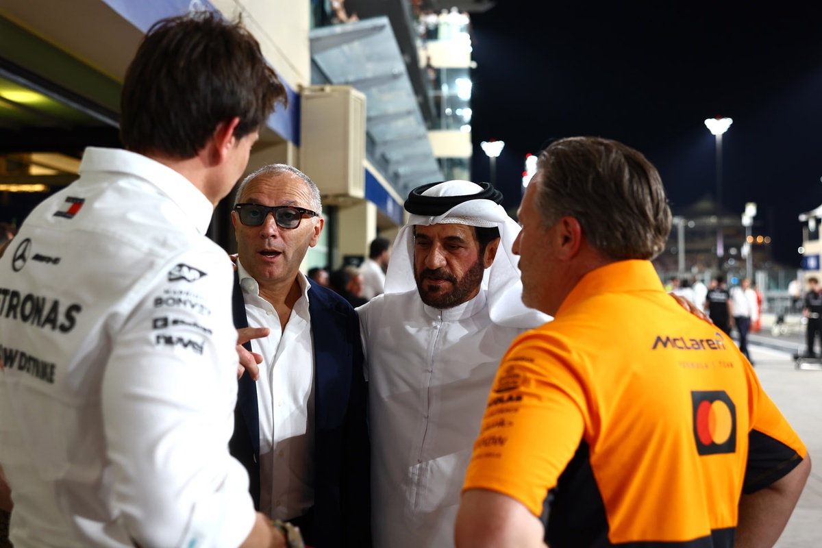 Stefano Domenicali, Toto Wolff, Mohammed Ben Sulayem y Zak Brown