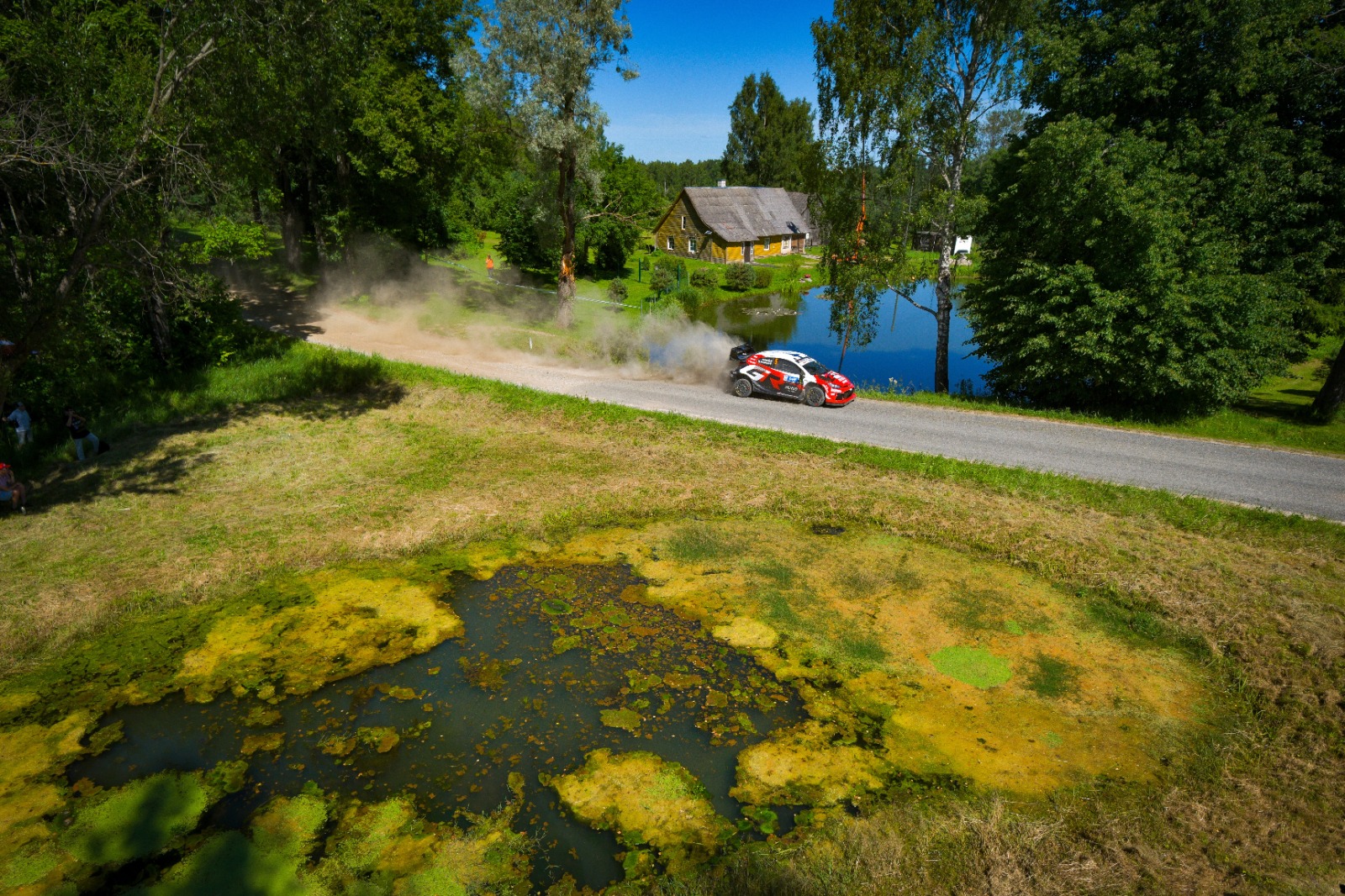 Sami Pajari y Marko Salminen dominan el Rally Estónia
