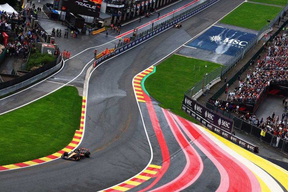 Lando Norris et Oscar Piastri (McLaren), lors du GP de Belgique 2025.