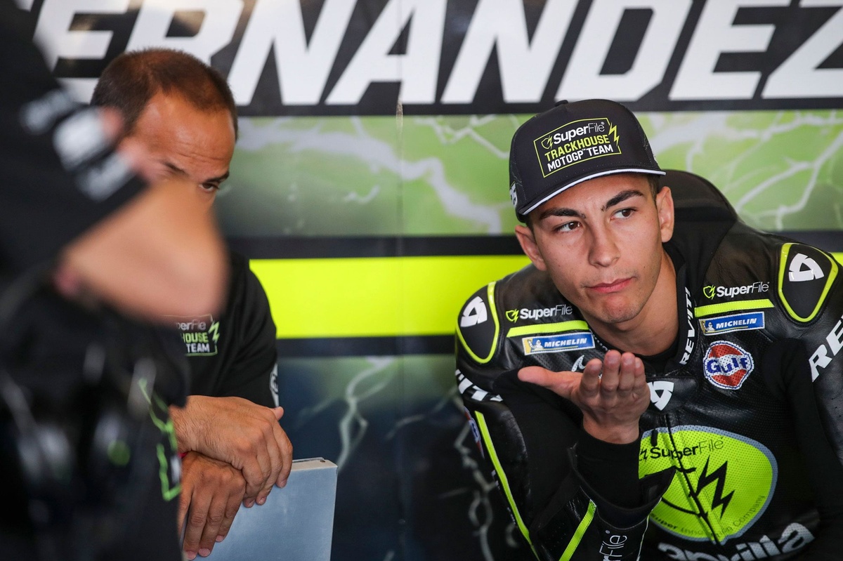 Fernández assume sa chute mais pointe le mauvais départ de l'Aprilia