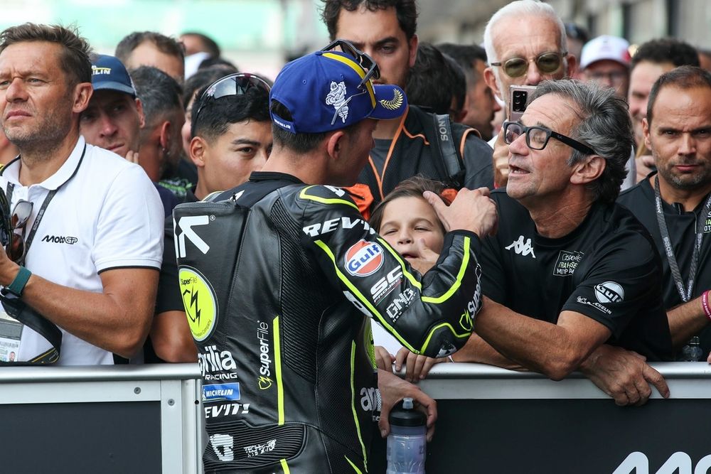 Davide Brivio a été l'un des premiers à féliciter Raúl Fernández après l'arrivée.