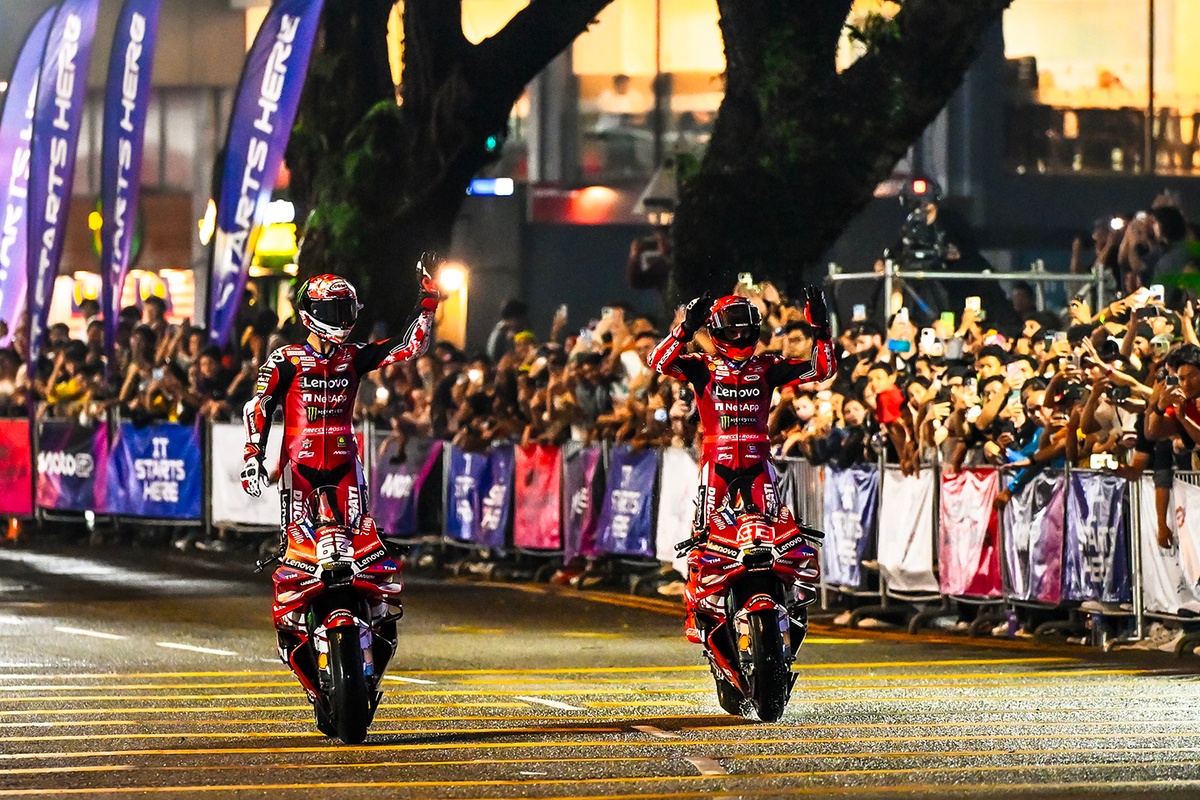 Le MotoGP a fait le show à Kuala Lumpur pour lancer la saison.