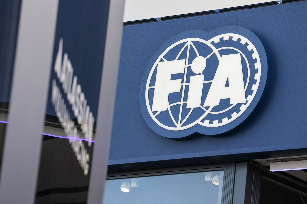 La FIA lève les sanctions contre les concurrents russes