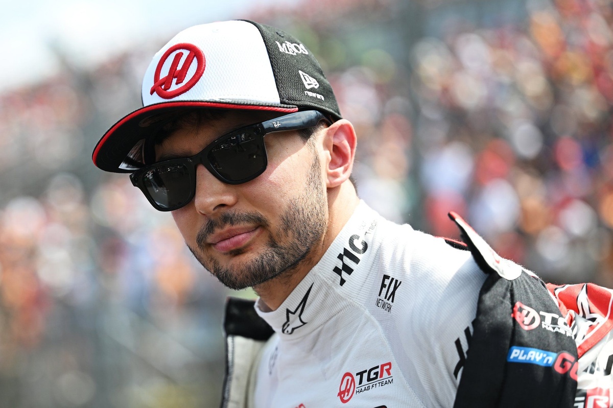Komatsu entretient le doute sur l'avenir d'Ocon chez Haas