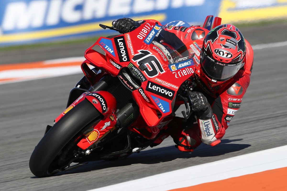 Ducati et Yamaha de retour en piste pour 2027, Bulega encore sollicité