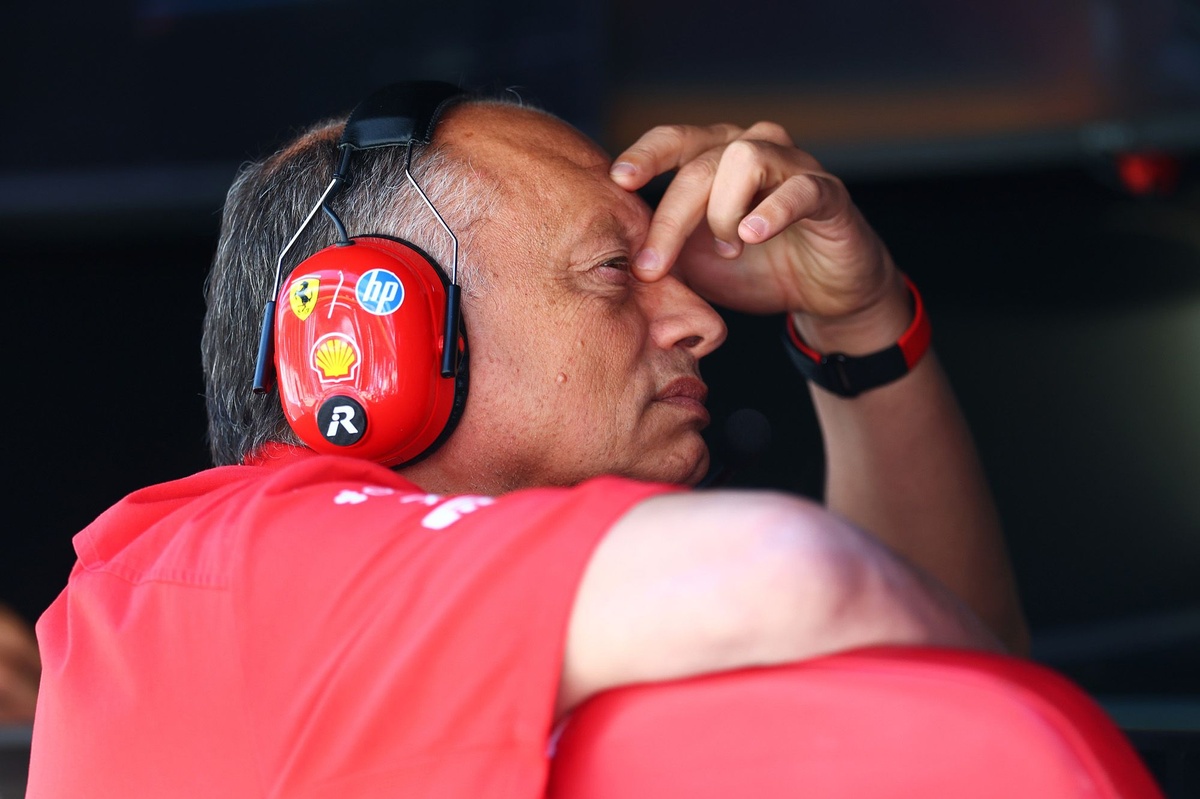 Vasseur atiende críticas de pilotos Ferrari: “No fue claro para nadie”