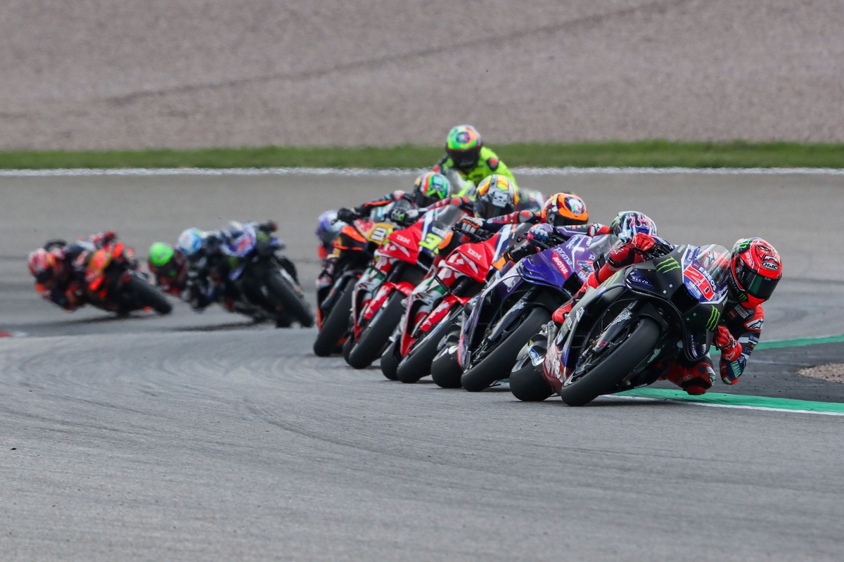 Transferencias MotoGP 2027: Aprilia y Honda revelan alineación completa
