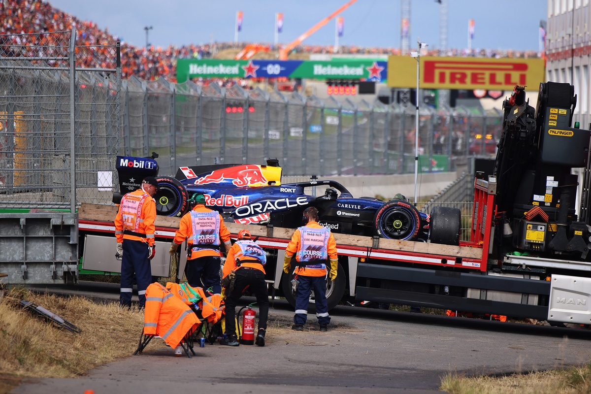 Lawson a indiqué avoir moins pris de risques que Verstappen dans le dernier virage.