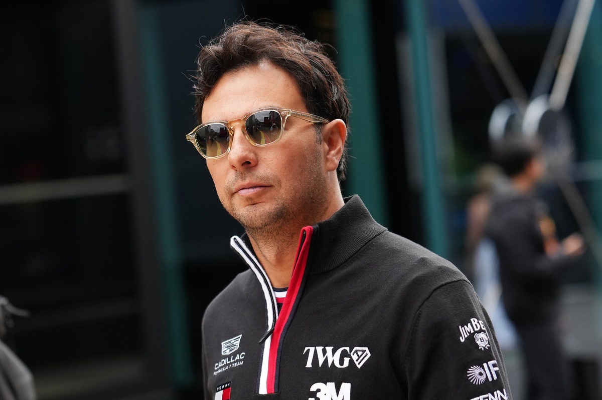Sergio Pérez conducción Cadillac