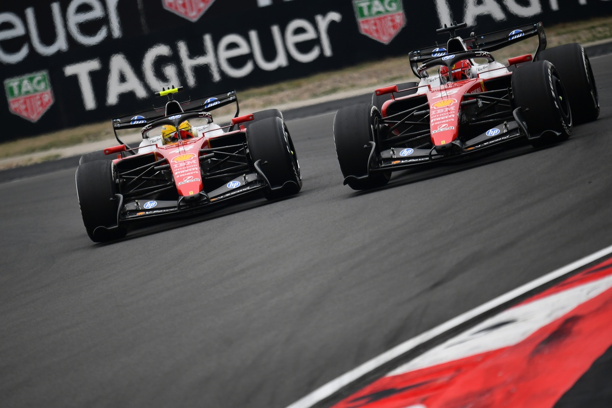 Charles Leclerc y Lewis Hamilton