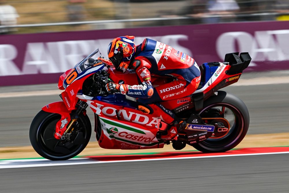 Luca Marini en la pista de la Honda